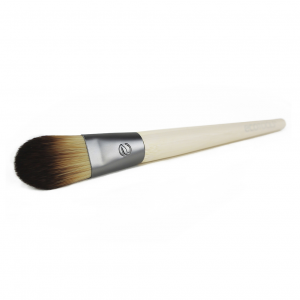 Кисть для тональной основы / Classic Foundation Brush