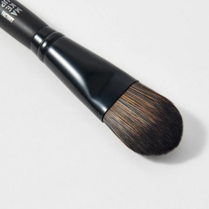 Кисть для тональной основы / Foundation Brush